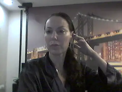 Snapshot of Selirine chatting on October 19, 11:33 am Selirine online show from October 19, 11:33 am