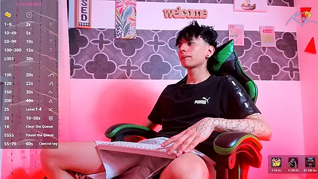 Skinny batman online show from January 18, 10:46 pm