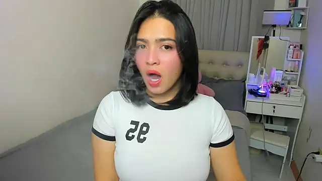 BubbbleButtDemi online show from May 3, 2:23 pm