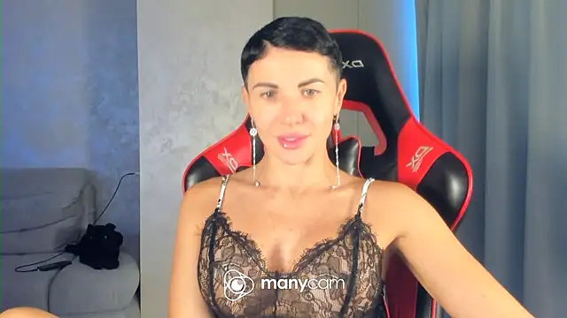 Snapshot of Angel_iam chatting on July 4, 3:29 pm Angel iam online show from July 4, 3:29 pm