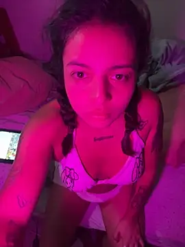 Snapshot of Aurora_princesss chatting on September 25, 11:03 am Aurora princesss online show from September 25, 11:03 am