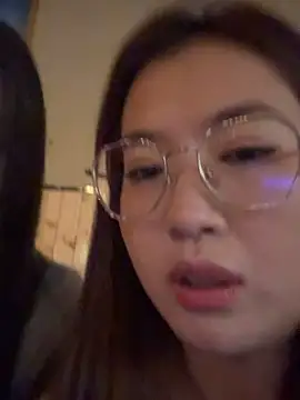 Snapshot of redrose520 chatting on December 22, 12:57 pm redrose520 online show from December 22, 12:57 pm