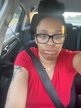 Snapshot of YeahhhitsBreezy chatting on June 25, 12:54 am YeahhhitsBreezy online show from June 25, 12:54 am