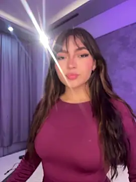 Snapshot of Samantha_Hans chatting on July 9, 8:35 pm Samantha Hans online show from July 9, 8:35 pm