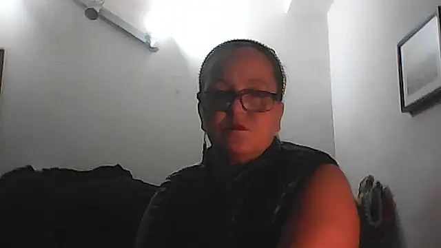 Snapshot of DOLCECOPPIA2025 chatting on October 15, 3:39 am DOLCECOPPIA2025 online show from October 15, 3:39 am