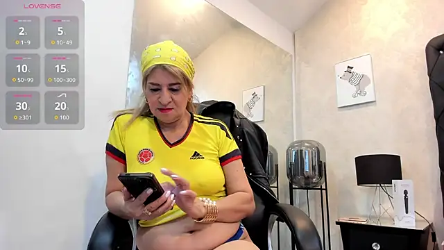 alana johnson 0 online show from July 3, 12:55 pm