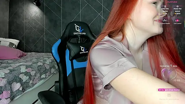 Red FoxGirl online show from October 24, 5:31 pm