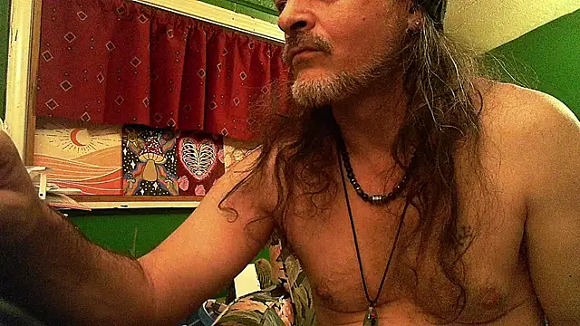 HippieDad333 online show from May 4, 9:05 am