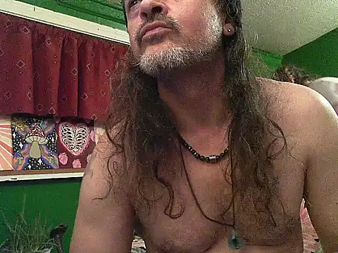 HippieDad333 online show from May 7, 3:34 am