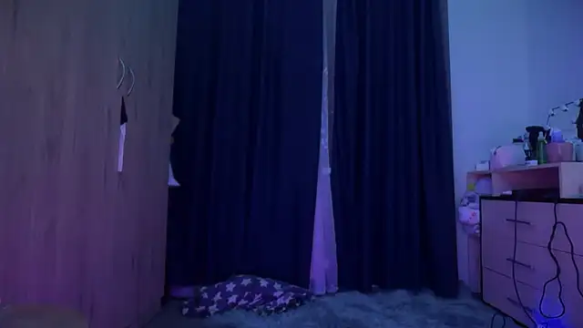 Snapshot of CandysRose chatting on October 5, 8:40 pm CandysRose online show from October 5, 8:40 pm