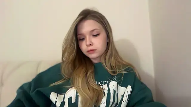 Snapshot of CandysRose chatting on January 14, 8:03 pm CandysRose online show from January 14, 8:03 pm