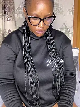 Bellabootie online show from July 14, 5:45 am