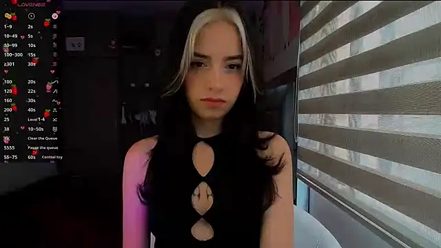 Snapshot of Kittyross chatting on October 11, 2:59 pm Kittyross online show from October 11, 2:59 pm