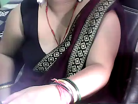 BABITA KUMARII online show from July 25, 5:21 pm