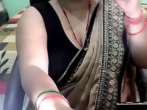 BABITA KUMARII online show from August 1, 5:12 pm