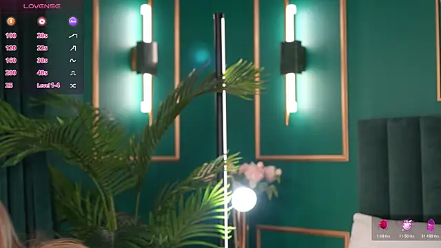 Snapshot of LiraKink chatting on February 20, 3:47 am LiraKink online show from February 20, 3:47 am