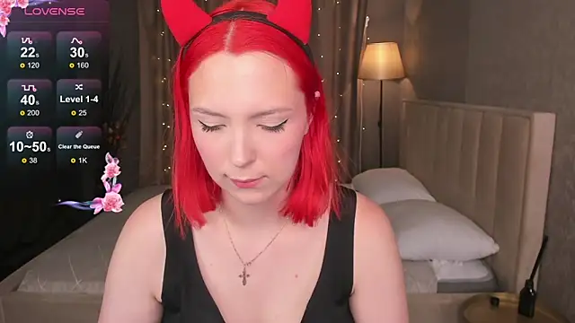 Monica  Queen online show from June 14, 5:31 am