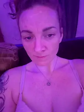 arinna93 online show from December 2, 6:30 am