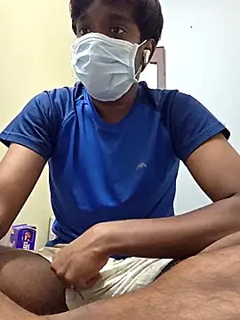 Snapshot of handsome_blg_tam chatting on November 13, 9:19 am handsome blg tam online show from November 13, 9:19 am