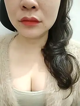 Girl Shy2000 online show from February 5, 12:10 pm