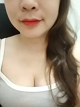 Girl Shy2000 online show from April 29, 9:54 pm