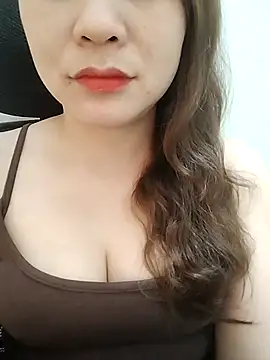 Girl Shy2000 online show from May 2, 5:01 am