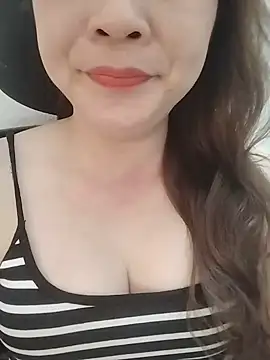 Girl Shy2000 online show from June 4, 4:40 am