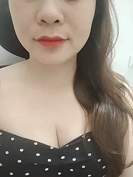 Girl Shy2000 online show from June 9, 2:39 pm