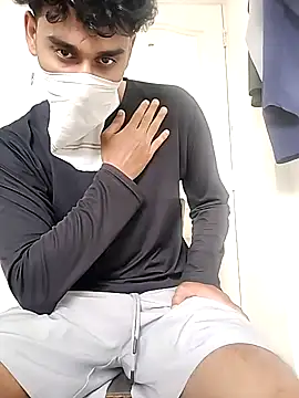 Snapshot of Ilhaamgrey chatting on September 30, 7:46 am Ilhaamgrey online show from September 30, 7:46 am