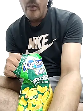 Snapshot of Ilhaamgrey chatting on October 28, 2:20 pm Ilhaamgrey online show from October 28, 2:20 pm