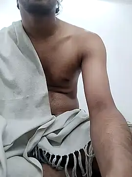 Snapshot of Ilhaamgrey chatting on November 6, 8:26 am Ilhaamgrey online show from November 6, 8:26 am