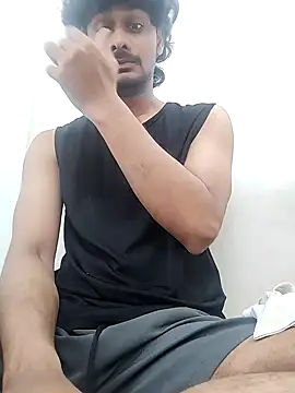 Snapshot of Ilhaamgrey chatting on January 15, 8:41 am Ilhaamgrey online show from January 15, 8:41 am