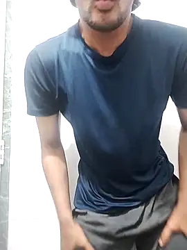 Snapshot of Ilhaamgrey chatting on February 7, 7:50 pm Ilhaamgrey online show from February 7, 7:50 pm