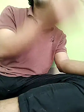 Snapshot of Ilhaamgrey chatting on March 26, 8:31 am Ilhaamgrey online show from March 26, 8:31 am