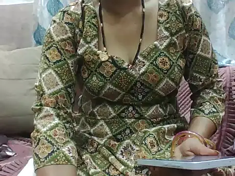 Snapshot of RINA_RANI_0 chatting on October 26, 12:49 am RINA RANI 0 online show from October 26, 12:49 am