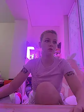 Crystal Neko online show from February 1, 2:04 pm