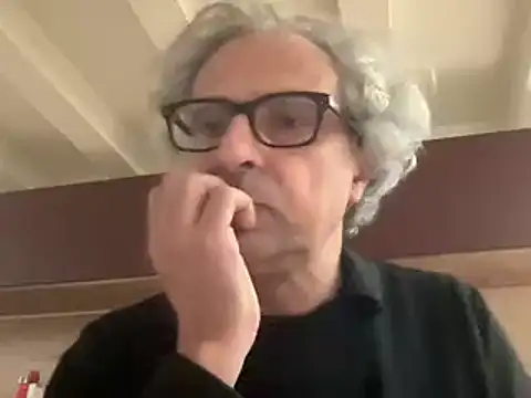 Snapshot of chtentation chatting on February 17, 10:56 am chtentation online show from February 17, 10:56 am