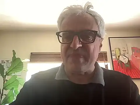 Snapshot of chtentation chatting on March 29, 10:04 am chtentation online show from March 29, 10:04 am