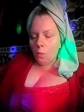 Snapshot of Fiona696 chatting on October 2, 4:47 pm Fiona696 online show from October 2, 4:47 pm