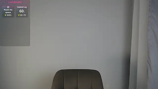 Snapshot of BellaAbey chatting on July 27, 8:05 pm BellaAbey online show from July 27, 8:05 pm