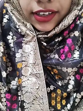 Snapshot of Miss_Rose__ chatting on November 27, 8:16 am Miss Rose online show from November 27, 8:16 am