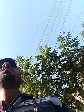 Snapshot of LesserUpset chatting on November 17, 1:55 am LesserUpset online show from November 17, 1:55 am