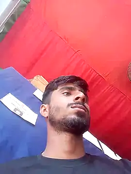 Snapshot of LesserUpset chatting on November 18, 3:56 am LesserUpset online show from November 18, 3:56 am