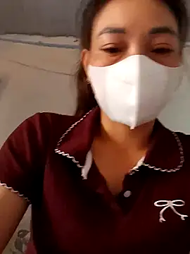 Snapshot of Phiny_xx chatting on October 5, 12:31 am Phiny xx online show from October 5, 12:31 am