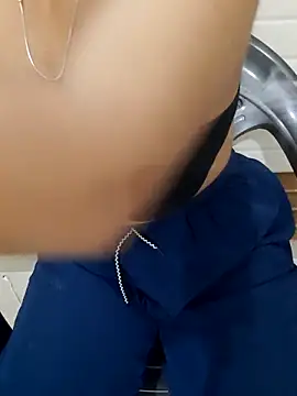 Snapshot of Minakshi_677 chatting on November 9, 5:11 pm Minakshi 677 online show from November 9, 5:11 pm