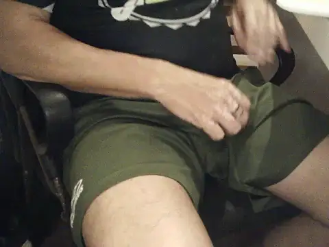 Snapshot of domruanbr chatting on November 23, 11:37 pm domruanbr online show from November 23, 11:37 pm