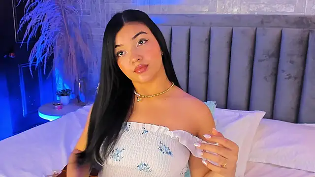 EmmaBlossom online show from November 15, 6:48 pm