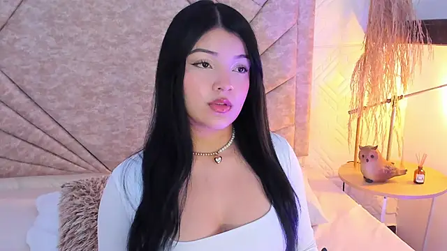 EmmaBlossom online show from December 18, 12:44 pm