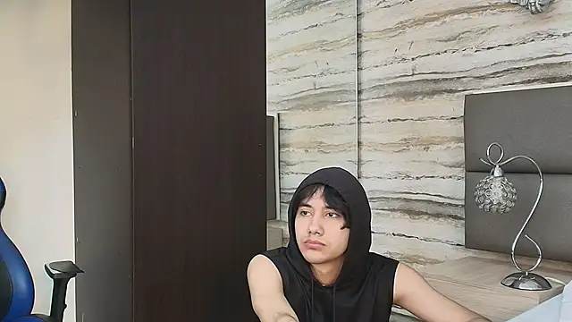 Lovers 21 online show from May 3, 3:56 am