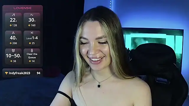 Snapshot of MissMaya__ chatting on October 6, 7:55 pm MissMaya online show from October 6, 7:55 pm